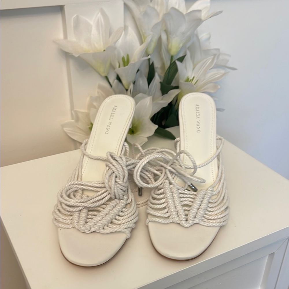 Elegant White Vera Wang Women's Shoes